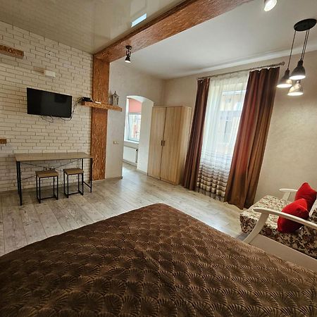 Apartment On Horodotska Street Лвив Екстериор снимка