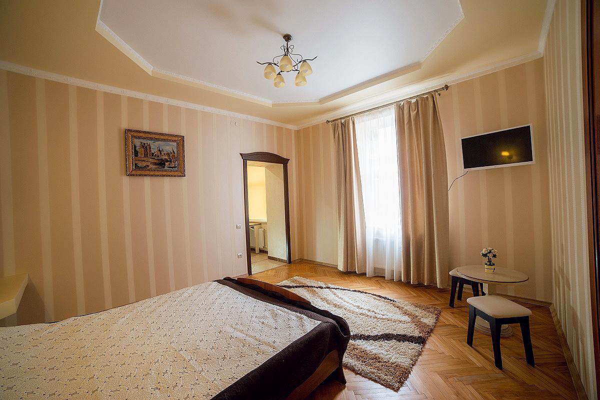 Apartment On Horodotska Street Лвив Екстериор снимка