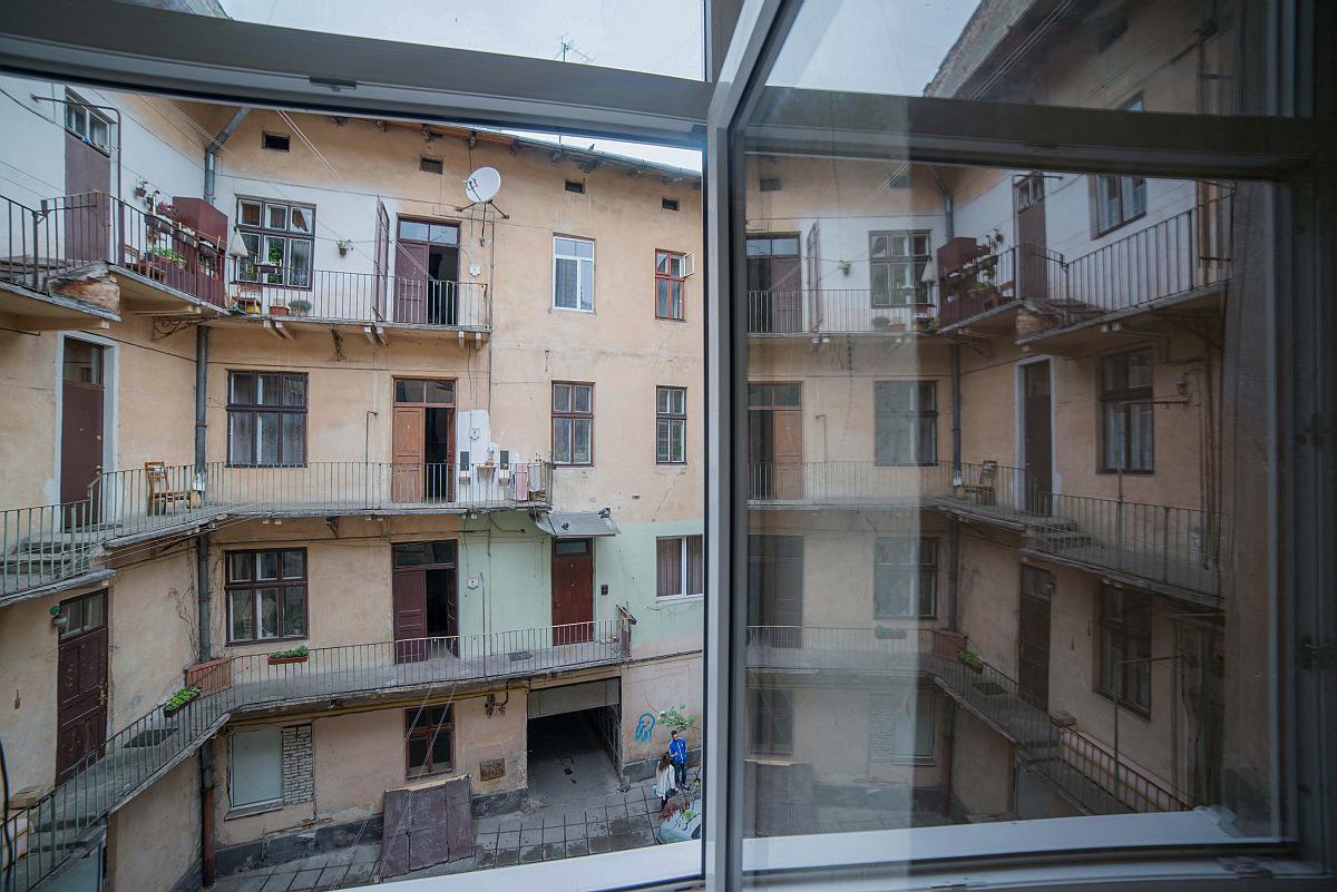Apartment On Horodotska Street Лвив Екстериор снимка